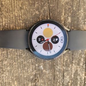 Galaxy 4 classic 44mm